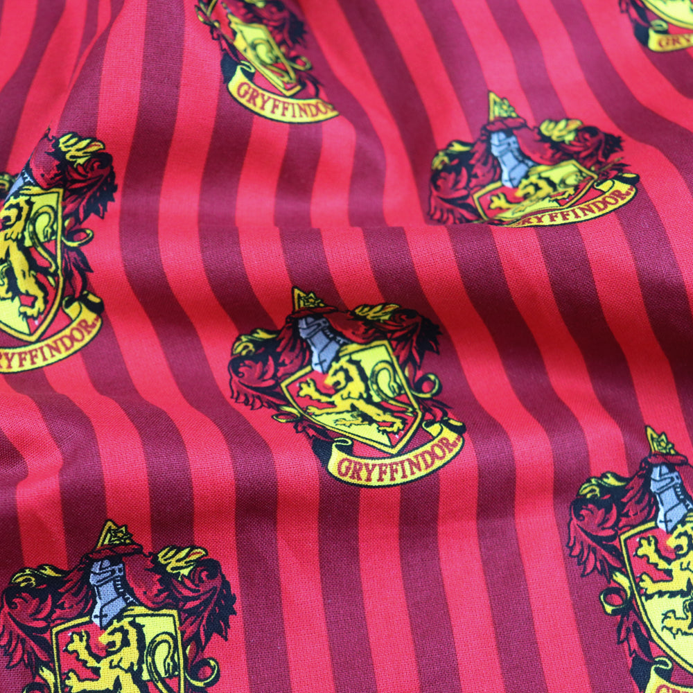 FS635_4 Harry Potter Gryffindor | Fabric | Children, Cotton, Fabric, FS635, Gryffindor, Harry Potter, Red | Fabric Styles