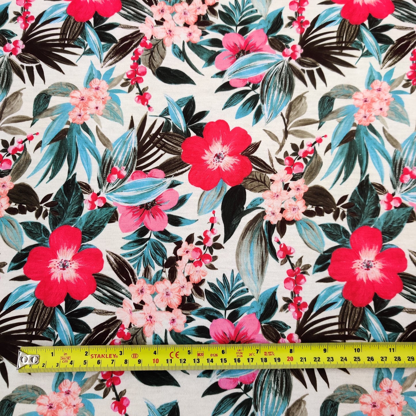 FS531 Floral | Fabric | drape, Fabric, fashion fabric, Floral, jersey, making, sewing, spun polyester, Spun Polyester Elastane, stretch, Stretchy, Tropical | Fabric Styles