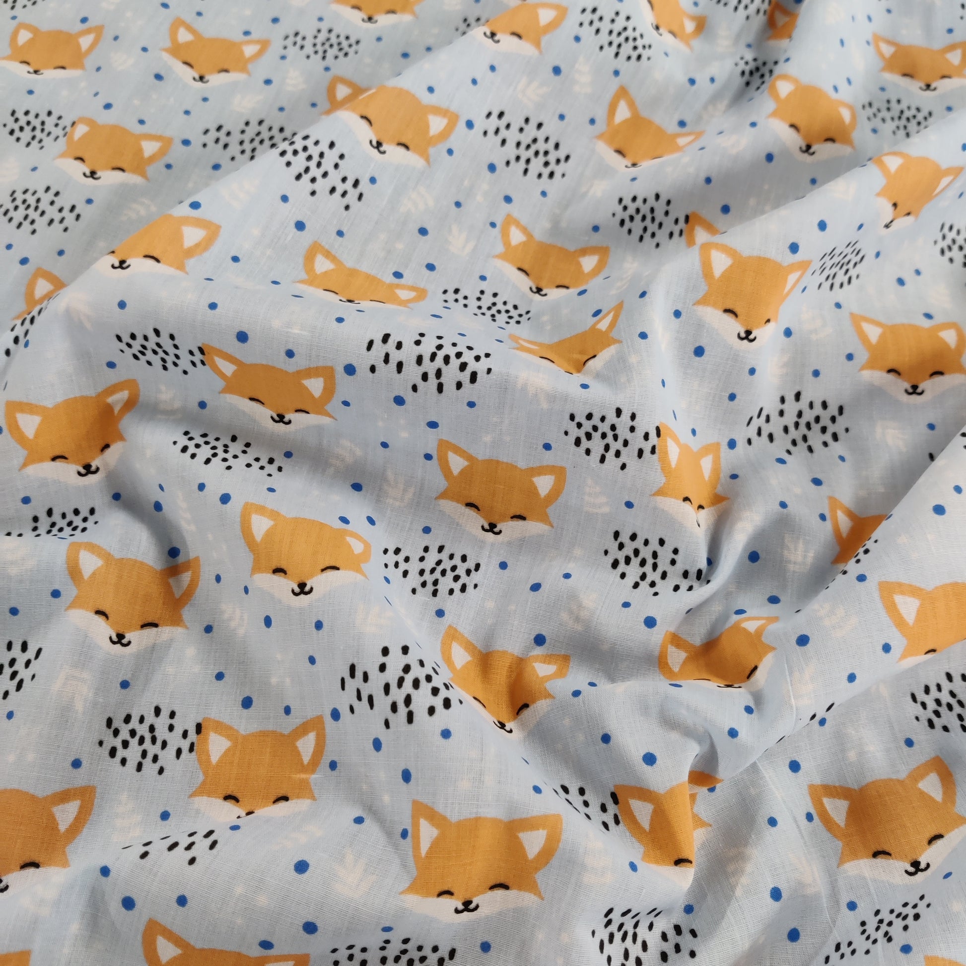 FS883_1 Blushing Foxes Polycotton | Fabric | Blushing, Children, Fabric, fashion fabric, Fox, Foxes, Kid, Kids, making, Poly, Poly Cotton, Sale, sewing, Skirt, White | Fabric Styles